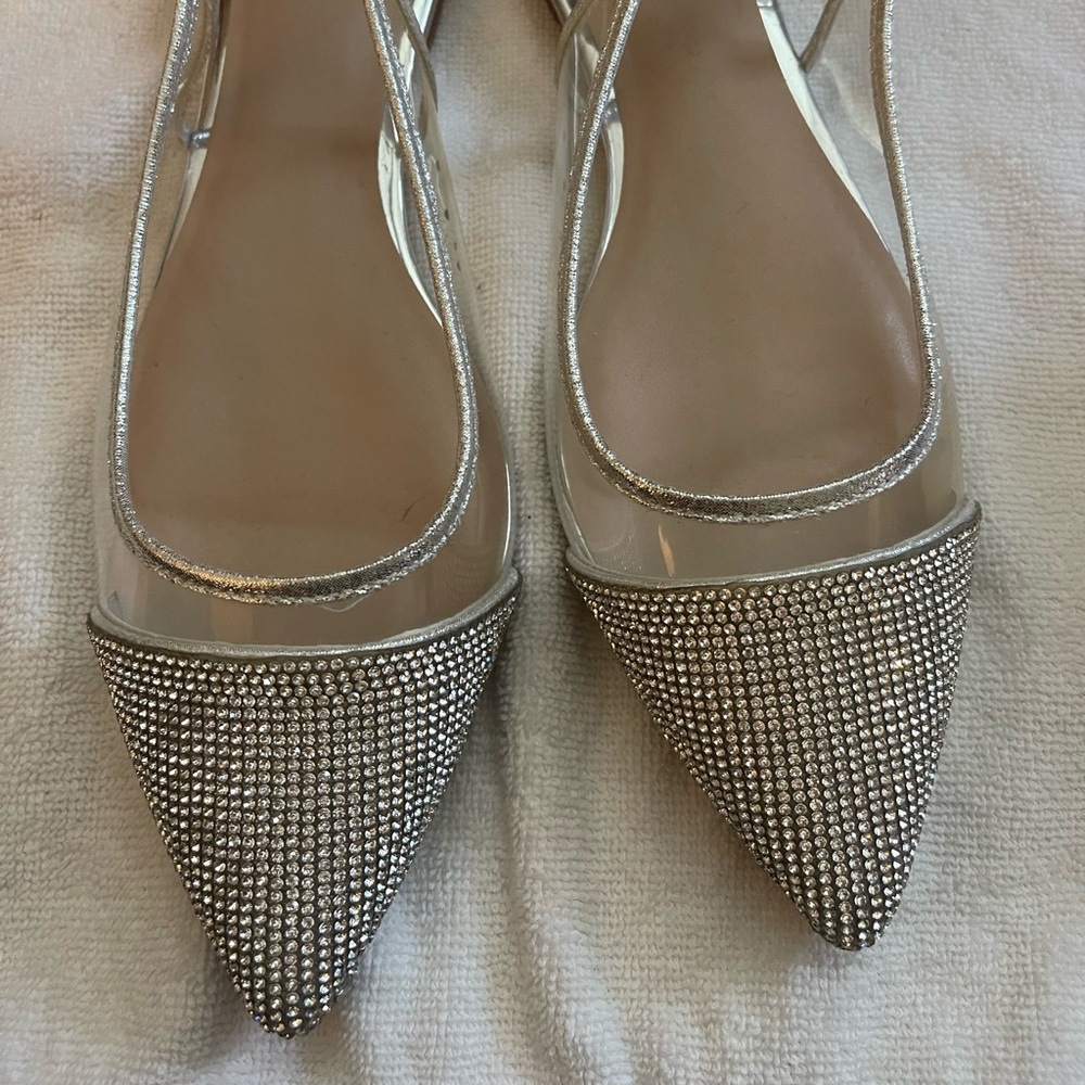 New no box Aldo Silver sling back flat 8.5m